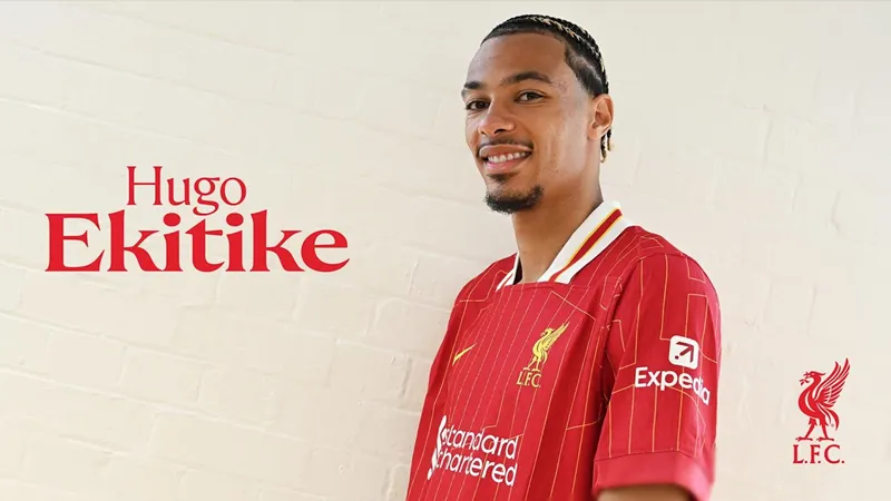 Liverpool hoàn tất chiêu mộ tiền đạo Hugo Ekitike từ Eintracht Frankfurt.