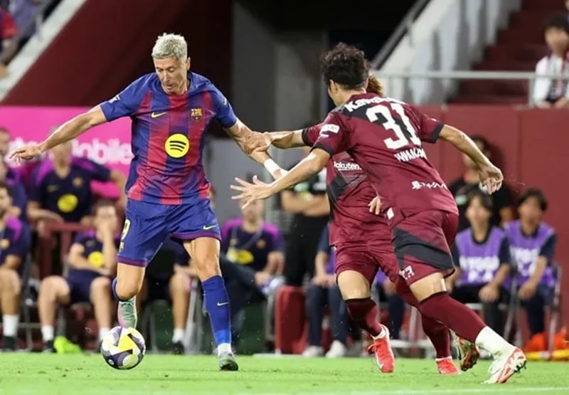 Robert Lewandowski vẫn là chân sút thượng thặng trên hàng công Barcelona