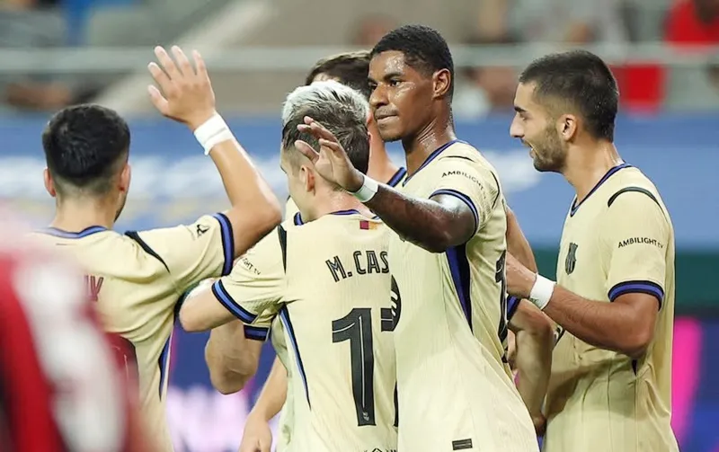Marcus Rashford tạo nên sự cạnh tranh ở vị trí tấn công trong đội hình của HLV Hansi Flick.