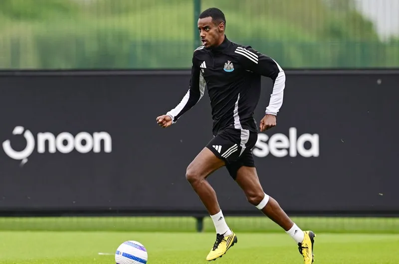 Alexander Isak đã trở lại tập luyện tại Newcastle vào sáng thứ Hai.