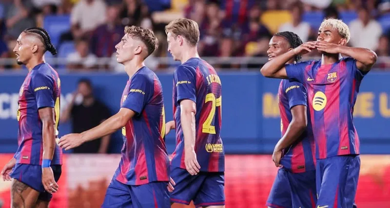 Lamine Yamal góp 2 bàn thắng trong chiến thắng 5-0 của Barcelona trước Como tại Joan Gamper Trophy.