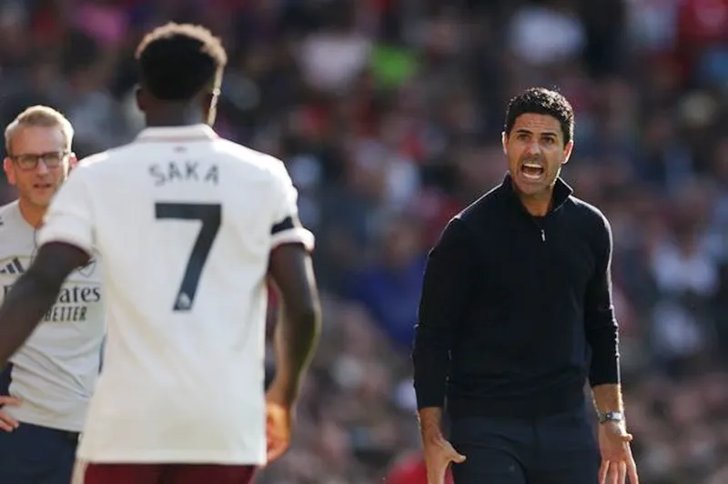 HLV Mikel Arteta tỏ ra không hài lòng dù Arsenal thắng 1-0 ngay trên sân Man.United.