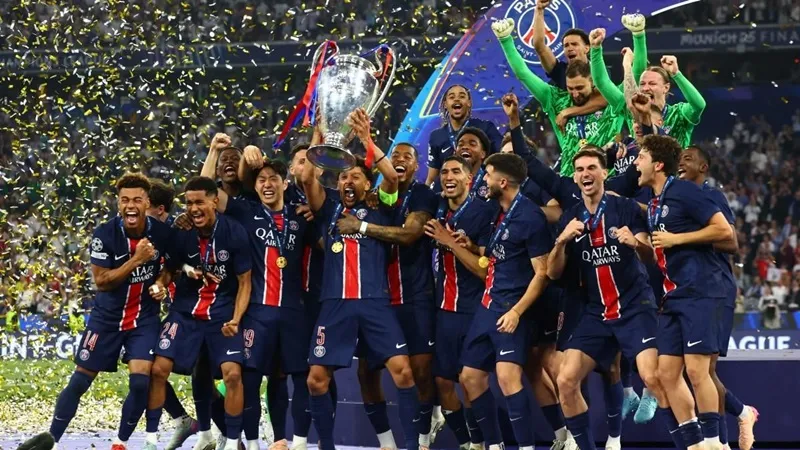 Paris Saint-Germain khởi đầu khó khăn trong hành trình bảo vệ chức vô địch Champions League.