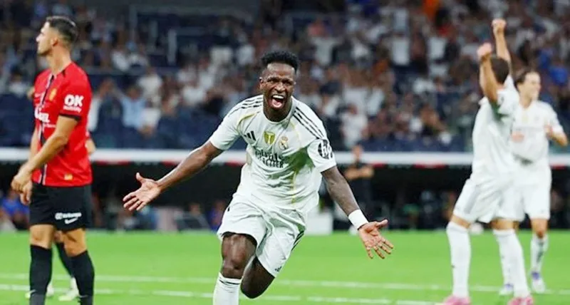 Vinicius Junior ghi bàn giúp Real Madrid ngược dòng thắng 2-1 trước Mallorca.
