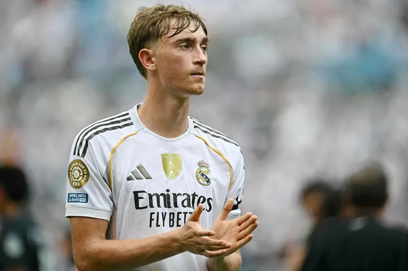 Dean Huijsen gia nhập Real Madrid với giá 62 triệu EUR là cầu thủ đắt nhất được mua về La Liga mùa hè này.