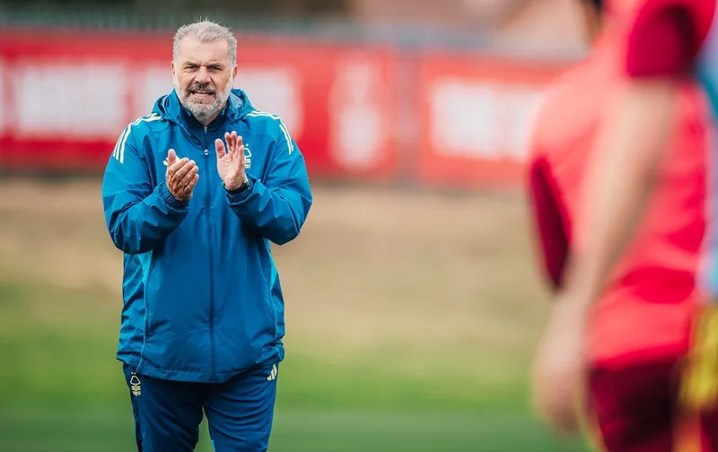 HLV Ange Postecoglou tin rằng “thời kỳ huy hoàng” đang chờ đón Nottingham Forest.