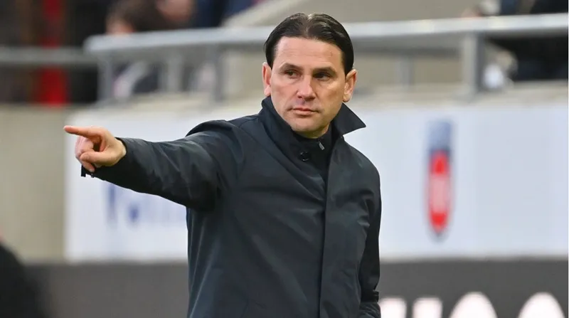 Gerardo Seoane là HLV thứ 2 bị sa thải chưa đầy một tháng sau khi mùa giải Bundesliga bắt đầu.