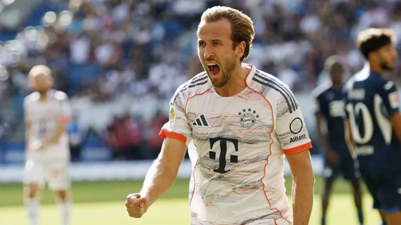 Harry Kane ghi hat-trick thứ 2 chỉ sau 4 vòng đấu Bundesliga và 13 bàn sau 7 trận của mùa giải mới.