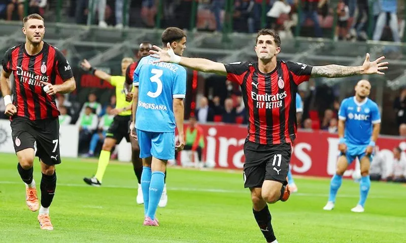 Christian Pulisic tỏa sáng giúp AC Milan thắng 2-1 trước nhà đương kim vô địch Napoli.