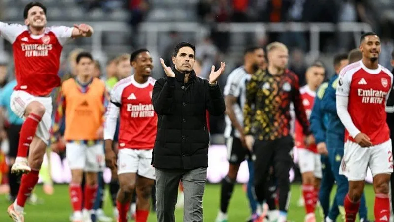 HLV Mikel Arteta ấn tượng với chiến thắng ngược dòng 2-1 kịch tính của Arsenal tại Newcastle.