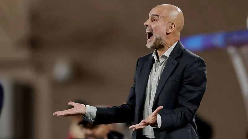 HLV Pep Guardiola thất vọng khi Man.City chịu một quả phạt đền muộn phải nhận trận hòa 2-2 với Monaco.