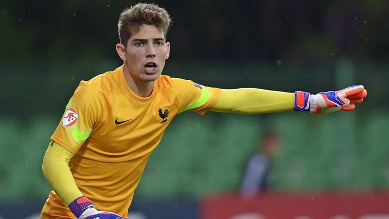 Luca Zidane tìm kiếm cơ hội dự World Cup khi chọn khoác áo đội tuyển Algeria.