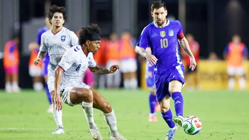 Lionel Messi có 2 pha kiến tạo giúp đương kim vô địch thế giới Argentina đánh bại Puerto Rico 6-0.
