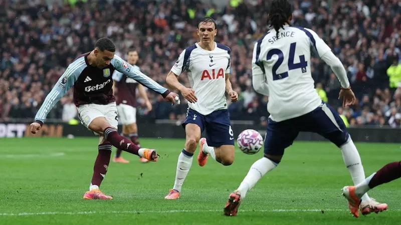 Morgan Rogers và Emiliano Buendia đã truyền cảm hứng cho màn lội ngược dòng của Aston Villa để giành chiến thắng Tottenham 2-1