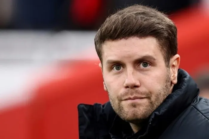 HLV Hurzeler vững tin Brighton hóa giải được những quả đá phạt của Arsenal