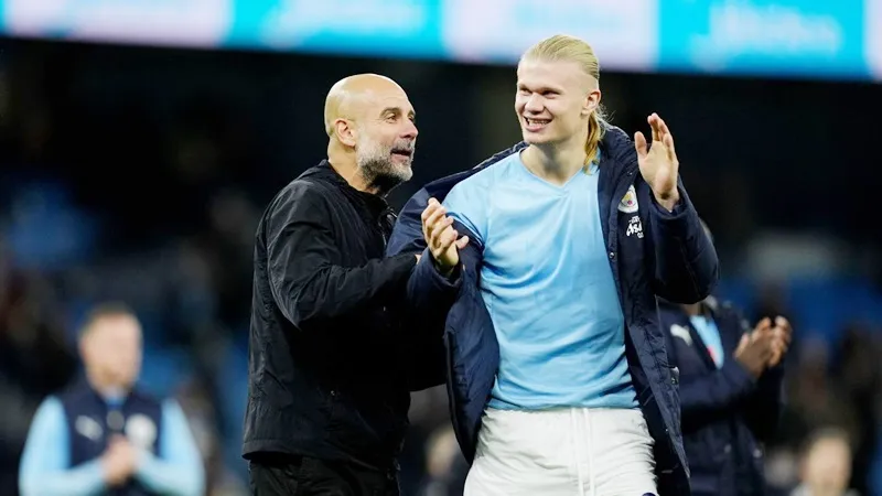 HLV Pep Guardiola tin rằng Erling Haaland đã đạt đến đẳng cấp ngang Lionel Messi và Cristiano Ronaldo.