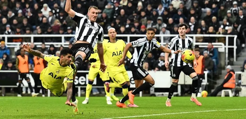 Cristian Romero1.jpg