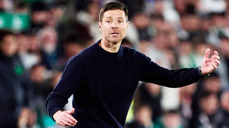 HLV Xabi Alonso được trao cơ hội thêm ít nhất hết tuần này để giữ ghế tại Real Madrid.