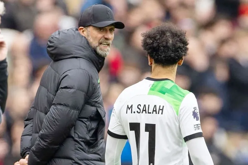 HLV Jurgen Klopp và Mo Salah