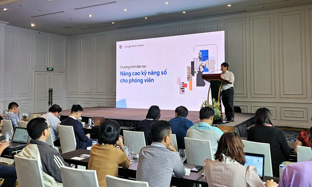 Hội Nhà báo Việt Nam phối hợp với Google News Initiative tổ chức chương trình đào tạo nâng cao kỹ năng số cho phóng viên. Ảnh: NGÔ BÌNH