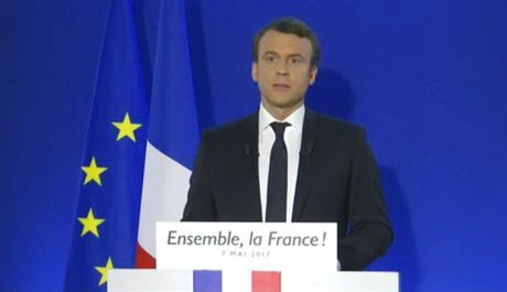 Emmanuel Macron phát biểu tại trụ sở chiến dịch tranh cử ở Paris sau chiến thắng trong cuộc bầu cử tổng thống ngày 7-5-2017. Ảnh: AP