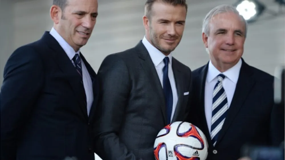 Beckham và những nhà điều hành giải nhà nghề Mỹ trong cuộc họp báo.
