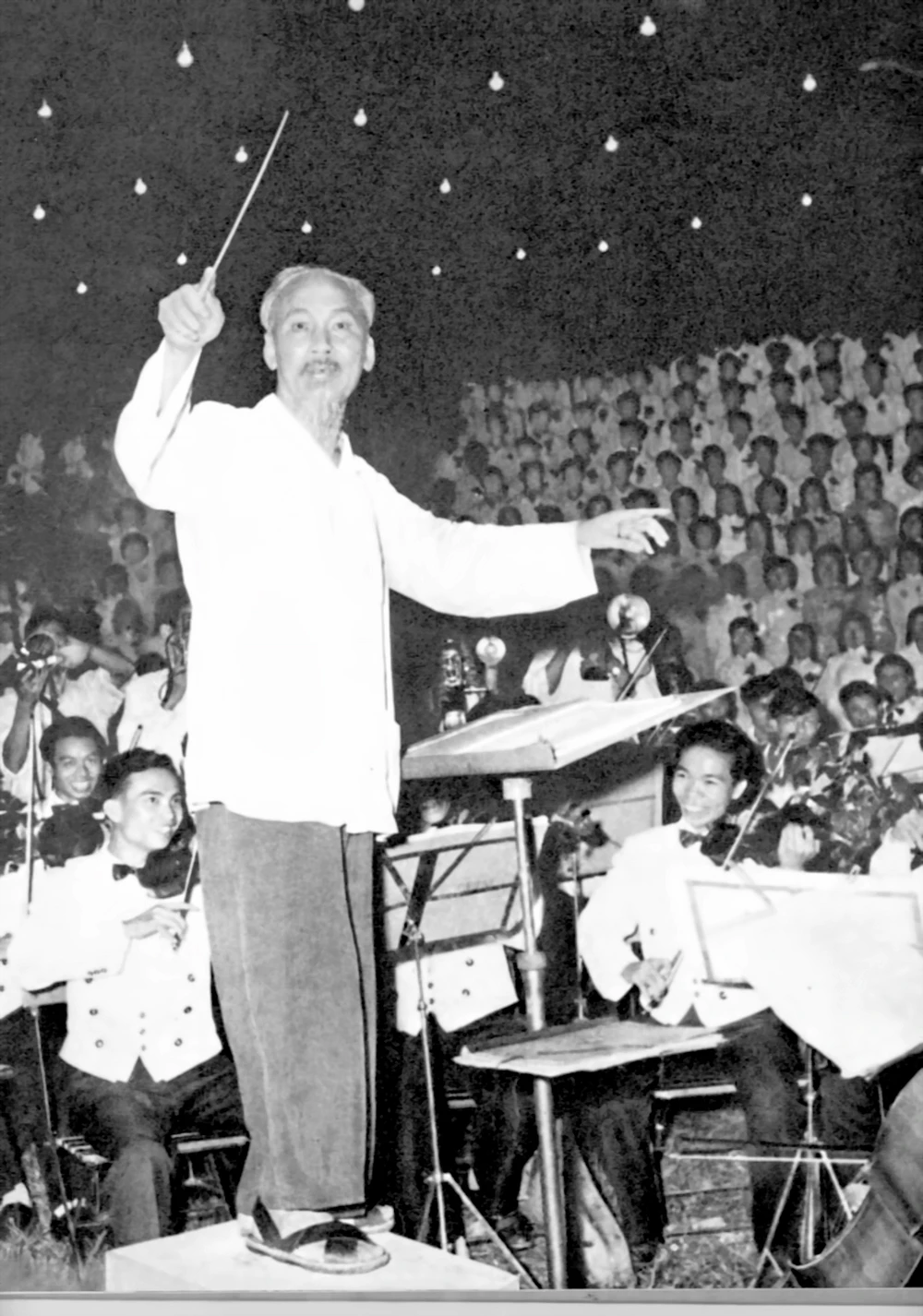 Đoàn kết trong Đảng: then chốt của thành công ảnh 1 Đoàn kết trong Đảng: then chốt của thành công ảnh 1