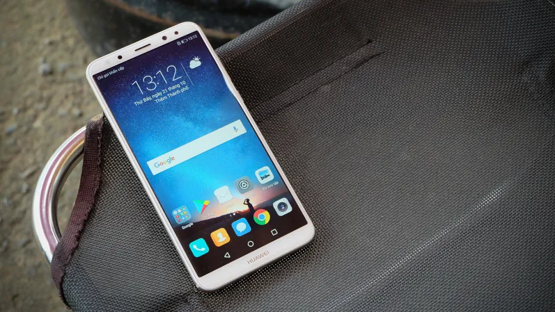 999 “bông hồng vàng” Huawei nova 2i “chớp nhoáng” tìm được chủ nhân ảnh 5