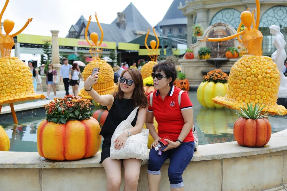 Halloween nhuốm màu cổ tích ở Sun World Ba Na Hills ảnh 7