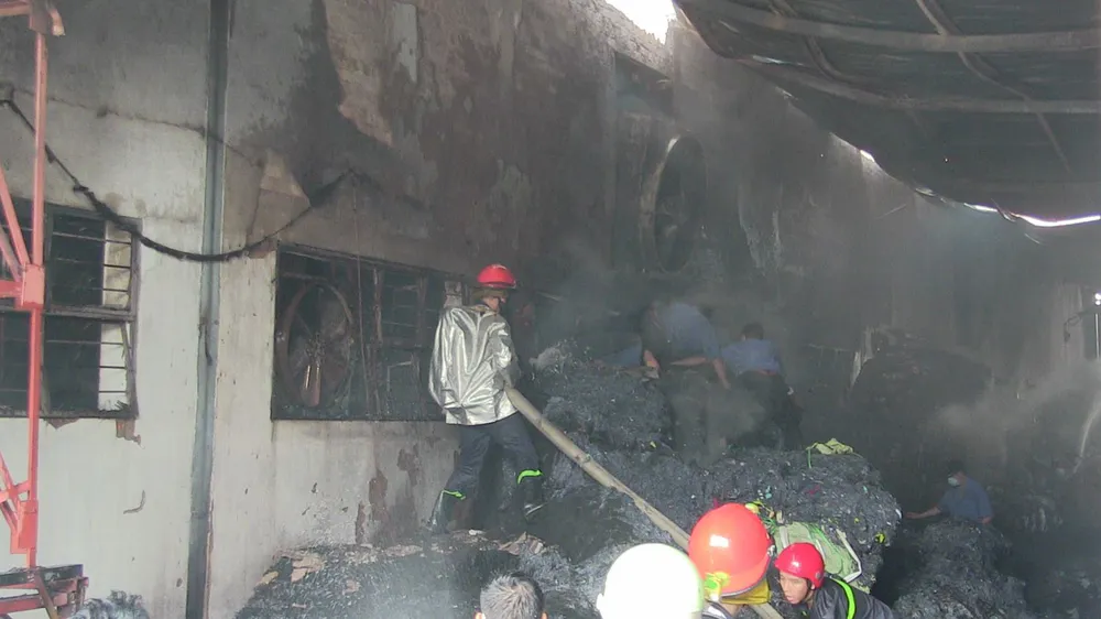 Cháy Khu công nghiệp Tân Thới Hiệp, công nhân bỏ chạy tán loạn ảnh 1