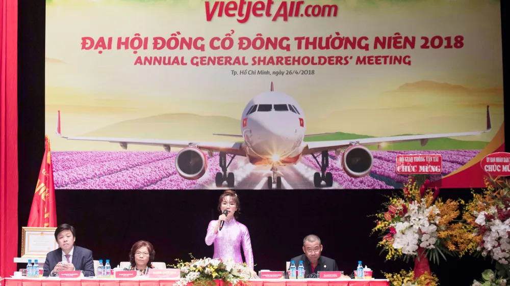 Đoàn Chủ tịch tham dự Đại hội đồng cổ đông thường niên năm 2018 của Công ty cổ phần Hàng không Vietjet