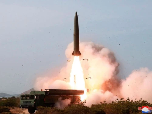 Hình ảnh một vụ phóng tên lửa của Triều Tiên . Ảnh: KCNA