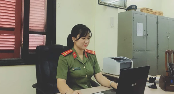 thí sinh Nguyễn Hà Linh (Công an TP Hà Tĩnh, tỉnh Hà Tĩnh) xuất sắc giành giải nhất chung cuộc. Ảnh: BHT