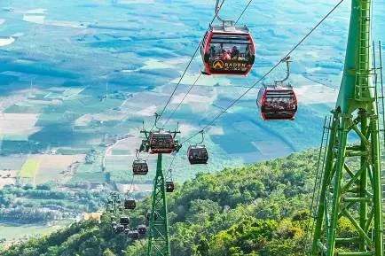 Danh thắng Núi Bà Đen đón lượng khách lớn trong dịp Tết Canh Tý ảnh 9 Danh thắng Núi Bà Đen đón lượng khách lớn trong dịp Tết Canh Tý ảnh 9