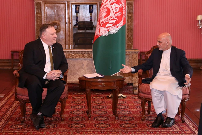 Tổng thống Afghanistan Ashraf Ghani tiếp Ngoại trưởng Ngoại trưởng Mỹ Mike Pompeo ở Kabul ngày 23-3. Ảnh: REUTERS