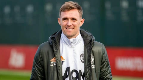 Man United thông báo đón chào cựu tiền vệ Darren Fletcher trở lại đội bóng trong vai trò trợ lý cho Ole Gunnar Solskjaer