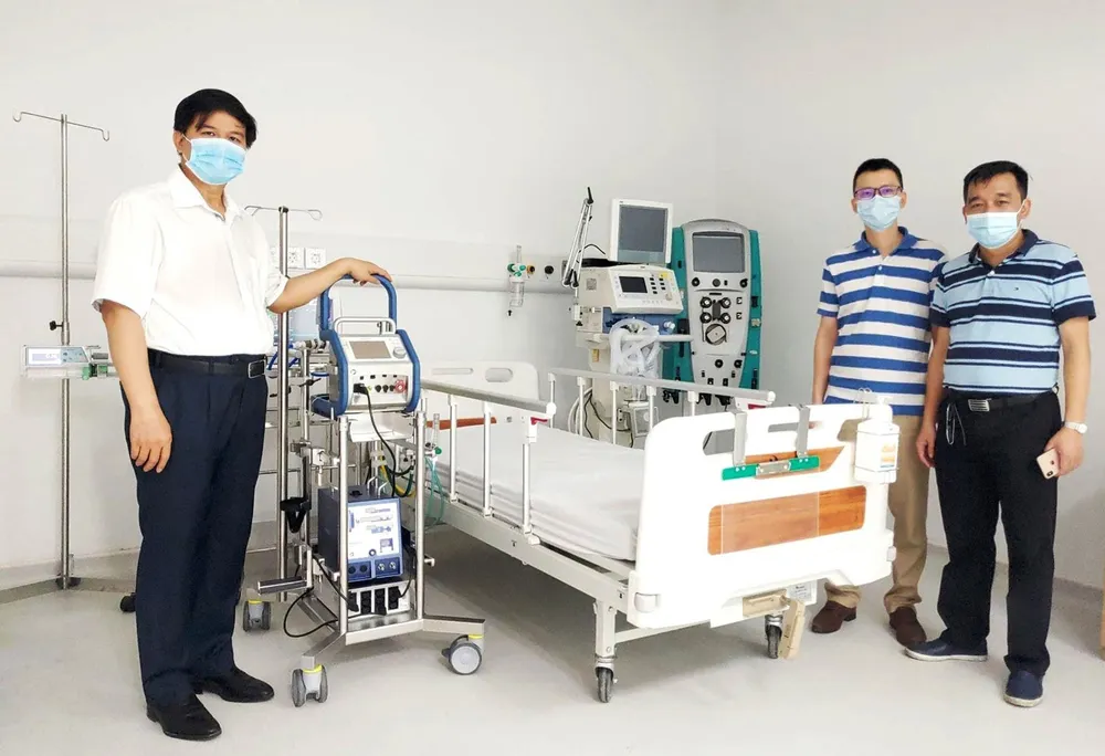 Bên trong những bệnh viện dã chiến ảnh 3