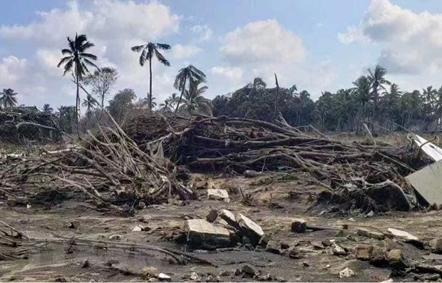 Cảnh tàn phá sau thảm họa núi lửa phun trào và sóng thần tại Nuku'alofa, Tonga, ngày 19-1-2022. Ảnh: THX/TTXVN