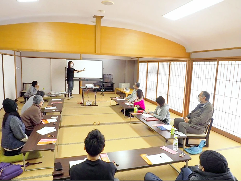 Một hội thảo về thanh lọc kỹ thuật số được tổ chức tại tỉnh Kagawa, Nhật Bản