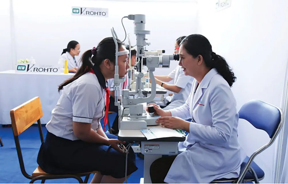 Chăm Sóc Mắt Học Đường do Rohto - Mentholatum Việt Nam thực hiện suốt 16 năm