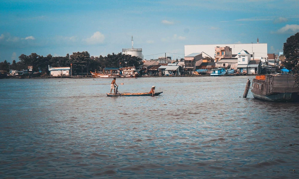 Khúc sông quê mấy bận nhớ thương mùa nước nổi