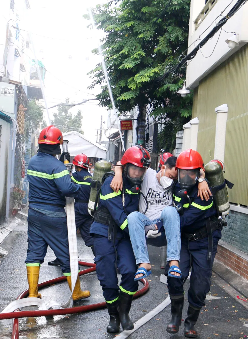 Chung sức đuổi giặc lửa ảnh 5 Chung sức đuổi giặc lửa ảnh 5