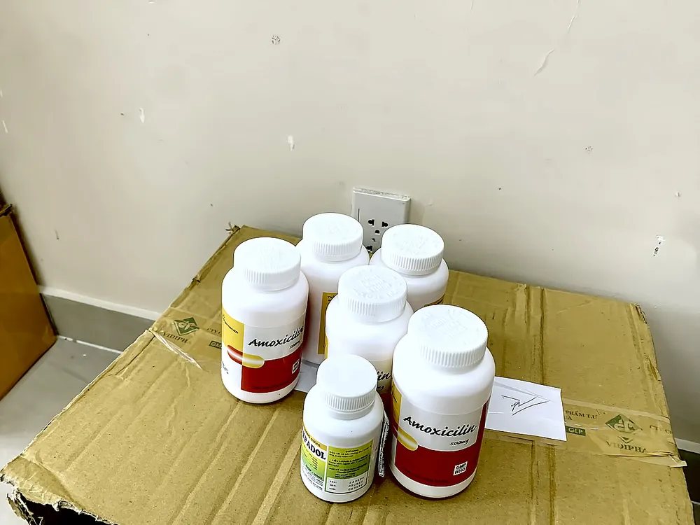 Công an quận 8, TPHCM vừa phối hợp với các đơn vị chức năng triệt phá đường dây sản xuất tân dược quy mô lớn