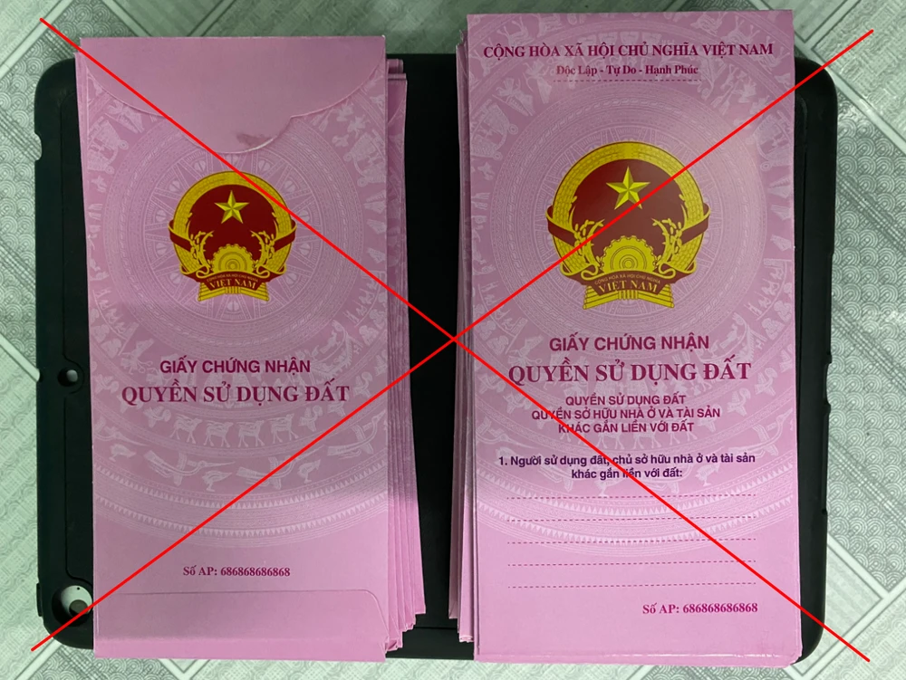 Xuất hiện nhiều nơi rao bán sản phẩm bao lì xì in hình giấy chứng nhận chủ quyền đất 