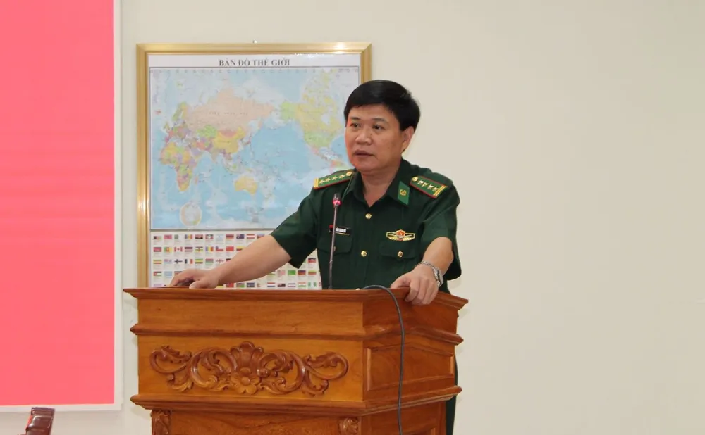 Đại tá Trần Thanh Đức phát biểu tại lễ ký kết. Ảnh: TRẦN YÊN