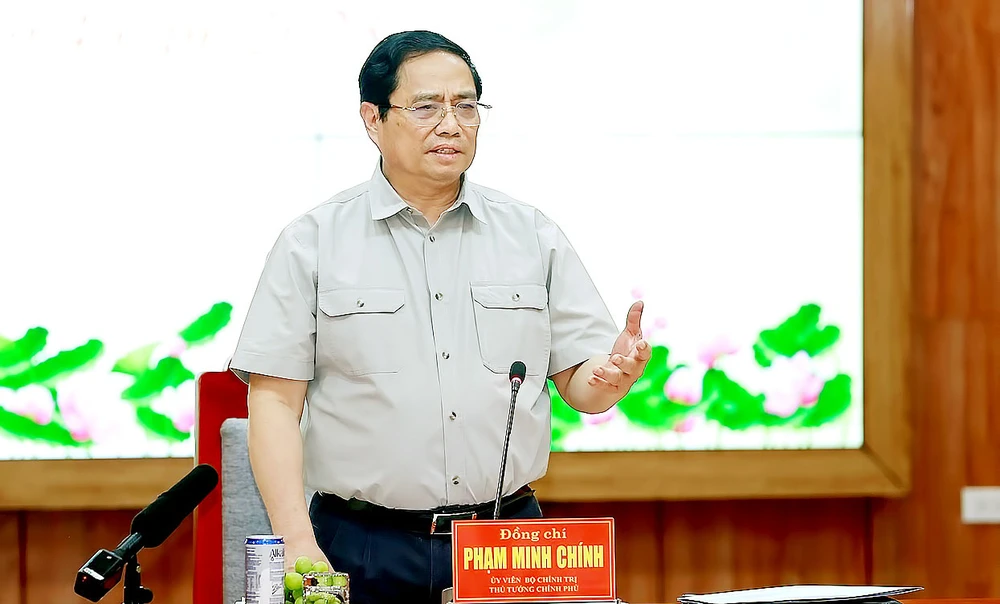 Thủ tướng Phạm Minh Chính phát biểu tại buổi làm việc với Ban Thường vụ Tỉnh ủy Khánh Hòa. Ảnh: TTXVN