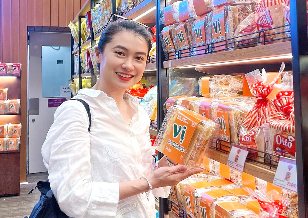 Món quà quê từ Lạc Lâm, Đơn Dương hiện có mặt ở hơn 6.000 điểm bán hàng khắp các tỉnh, thành Món quà quê từ Lạc Lâm, Đơn Dương hiện có mặt ở hơn 6.000 điểm bán hàng khắp các tỉnh, thành