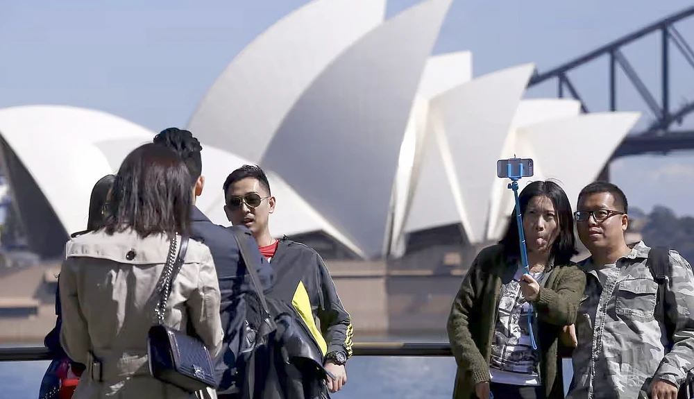 Du khách Trung Quốc ở Sydney, Australia . Ảnh: REUTERS