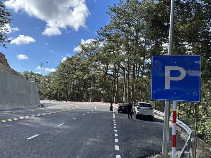 1-8759.jpg
