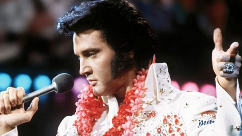 Elvis Presley trở lại sân khấu nhờ AI